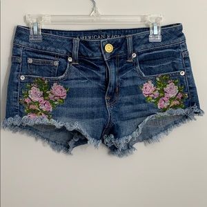 AE embroidered shorts 2